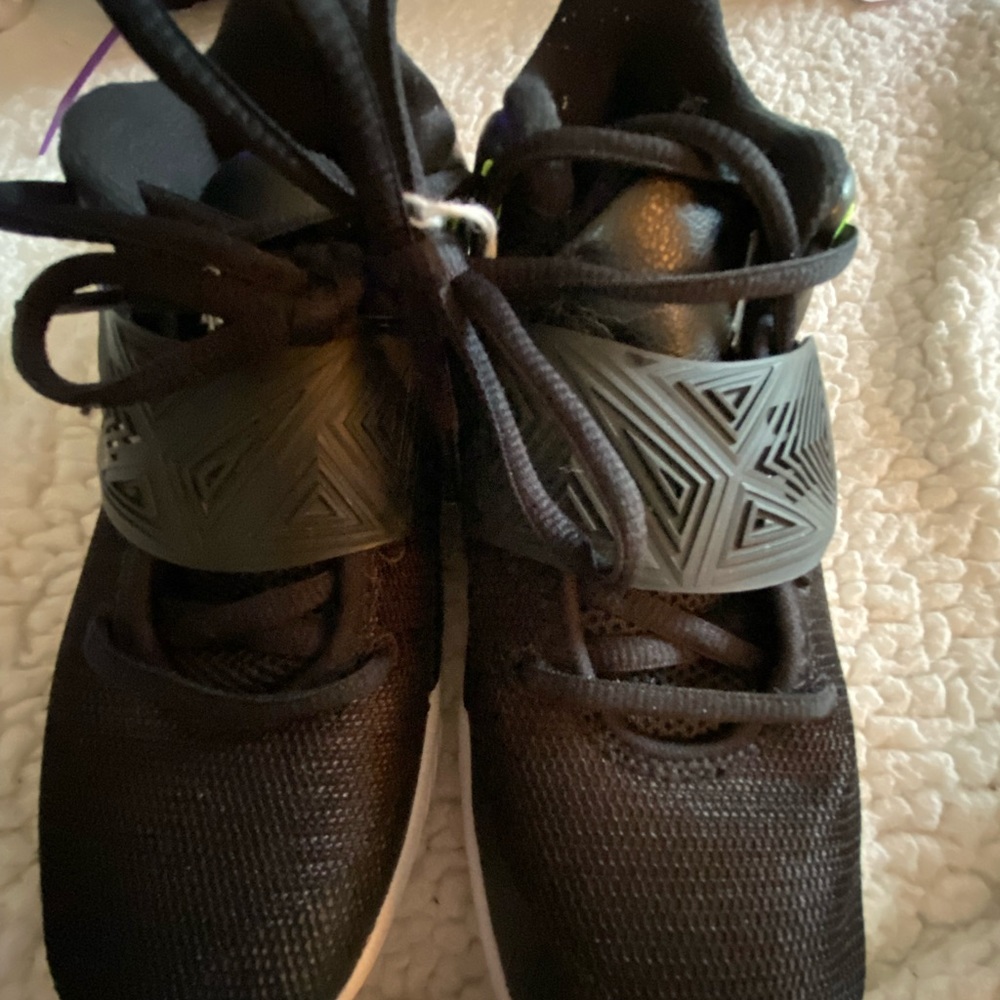 Nike Kylie Flytrap III. Size 3Y